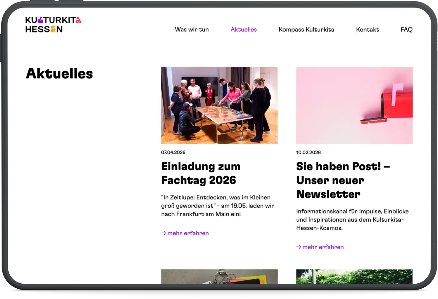 kulturkita-hessen.de auf iPad, Aktuelles-Seite mit News-Beitraegen und buntem Corporate Design